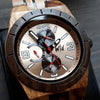 WILD HALO BC10 – Montre en Koa pour homme, vue complète sur fond sombre